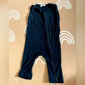 Kyte baby sleeveless zipper romper 12-18m midnight